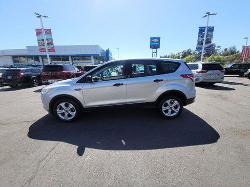 Used 2016 Ford Escape S FWD image 5