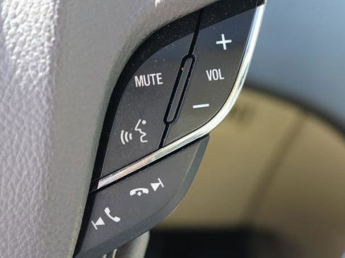 Used 2013 Lincoln MKZ FWD image 12