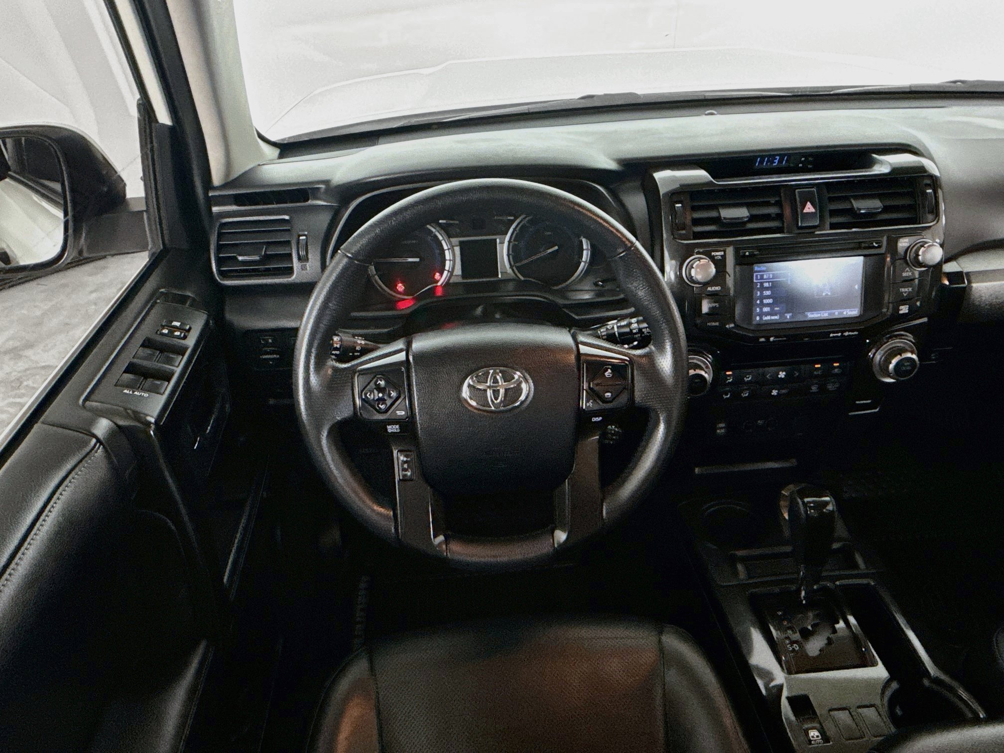 Certified 2019 Toyota 4Runner Limited AWD/4WD image 23