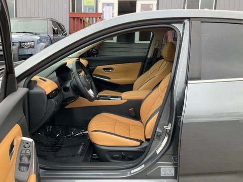 Used 2020 Nissan Sentra SV w/ SV Premium Package image 13