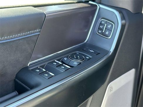 New 2026 Ford F250 Platinum w/ Tremor Off-Road Package image 22