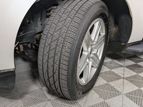 Used 2018 Ford Expedition XLT w/ Equipment Group 201A RWD image 10