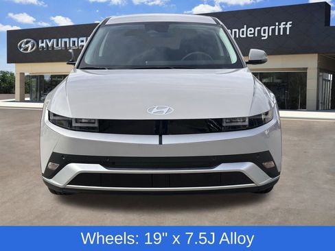 Certified 2025 Hyundai Ioniq 5 SE image 7