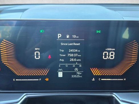 Used 2024 Kia Sorento S FWD image 11