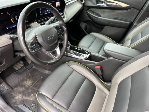 Used 2025 Chevrolet TrailBlazer ACTIV w/ Convenience Package image 9