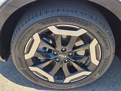 Used 2024 Kia Telluride S FWD image 12