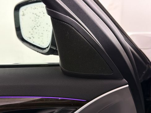 Used 2019 BMW 530e RWD image 26