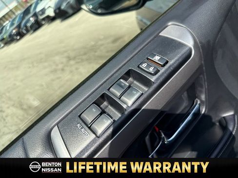 Used 2024 Toyota 4Runner SR5 image 12