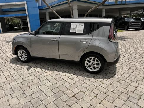 Used 2024 Kia Soul LX w/ Option Group 015 FWD image 34