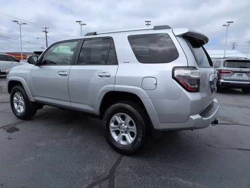 Certified 2023 Toyota 4Runner SR5 AWD/4WD image 3