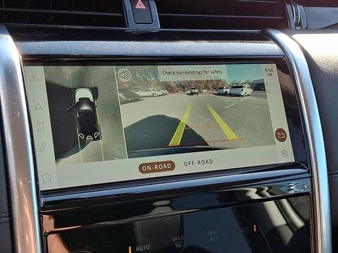 Used 2021 Land Rover Discovery Sport S image 21