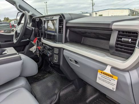 New 2026 Ford F550 4x4 Regular Cab Super Duty image 13