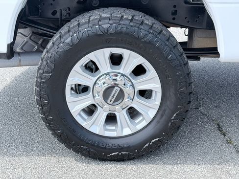 Used 2022 Ford F250 XL w/ STX Appearance Package AWD/4WD image 32