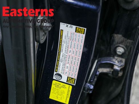 Used 2023 Toyota Venza XLE image 36