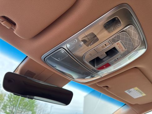 Used 2022 Genesis GV80 2.5T w/ Prestige Package 04 image 32