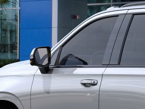 Used 2025 Chevrolet Tahoe RST w/ Comfort Package RWD image 22