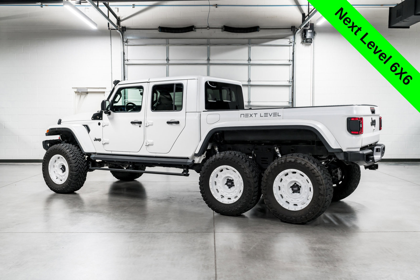 Used 2021 Jeep Gladiator Sport AWD/4WD image 5