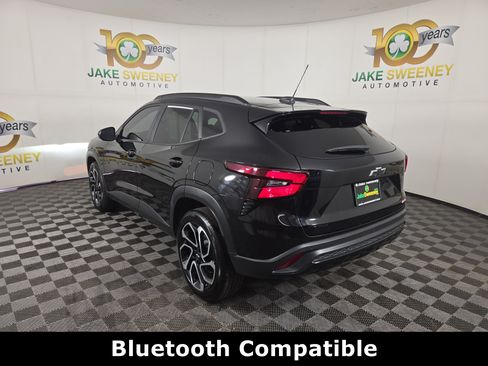 Used 2025 Chevrolet Trax RS w/ Driver Confidence Package FWD image 7