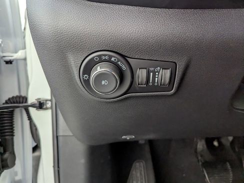 New 2026 Jeep Compass Latitude image 25