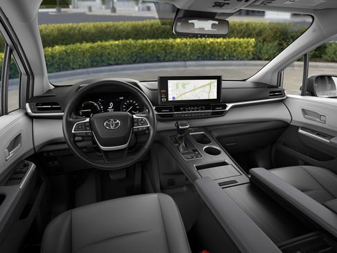 New 2026 Toyota Sienna XLE FWD image 19