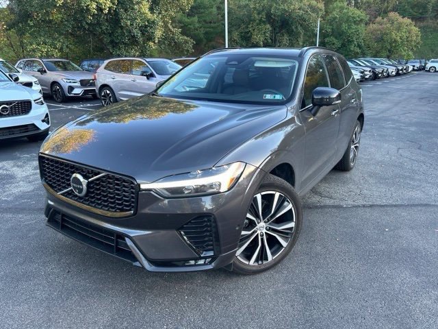 Used 2025 Volvo XC60 B5 Plus AWD/4WD image 1