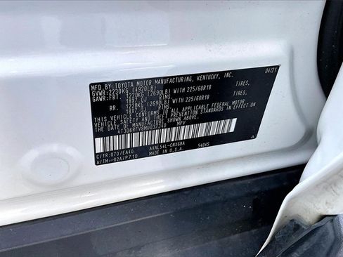 Used 2021 Toyota RAV4 Limited image 33