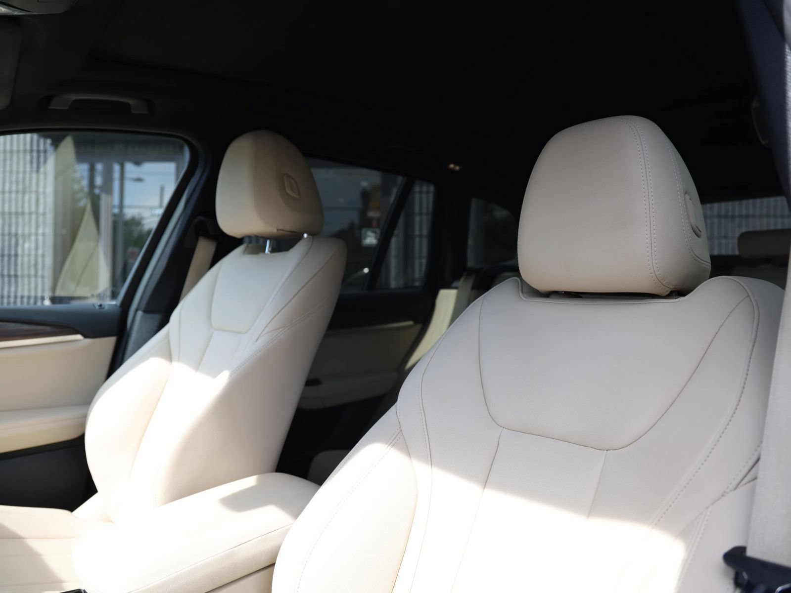 Used 2021 BMW X3 xDrive30i w/ Convenience Package (ZC2) AWD/4WD image 21