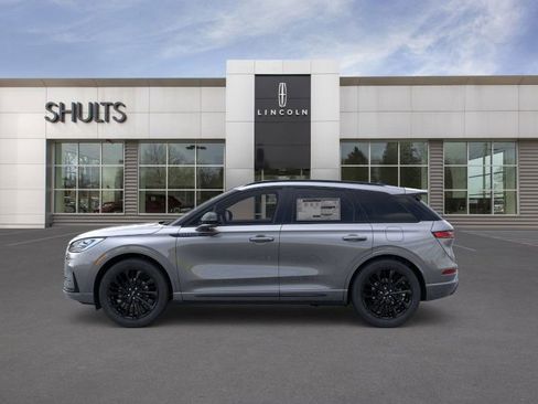 New 2026 Lincoln Corsair Reserve w/ Jet Appearance Package image 3