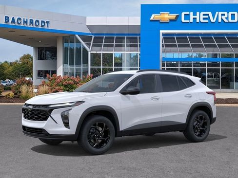 New 2026 Chevrolet Trax LT w/ Driver Confidence Package FWD image 2