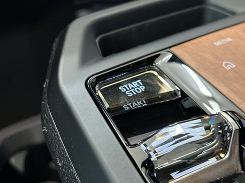 Certified 2023 BMW iX xDrive50 w/ Premium Package image 34