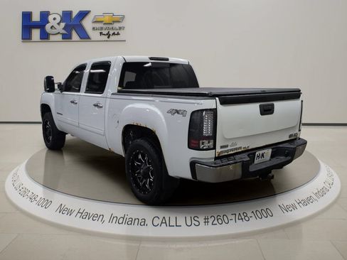 Used 2011 GMC Sierra 1500 SLE w/ Power Tech Package AWD/4WD image 4
