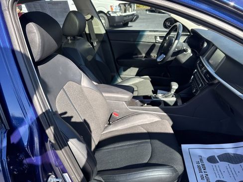 Used 2019 Kia Optima S w/ S Panoramic Sunroof Package image 16
