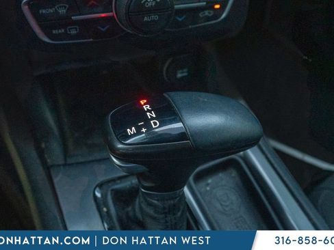 Used 2018 Dodge Charger GT w/ Blacktop Package AWD/4WD image 11