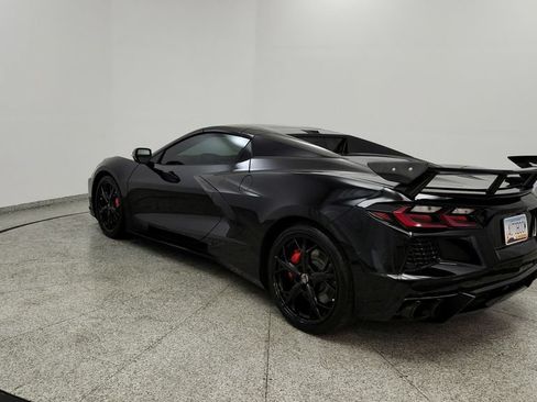 Used 2022 Chevrolet Corvette Stingray Premium Conv w/ Z51 Performance Package RWD image 3