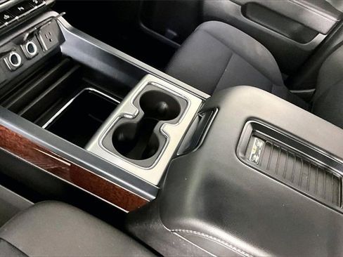 Used 2017 GMC Sierra 1500 SLE image 19