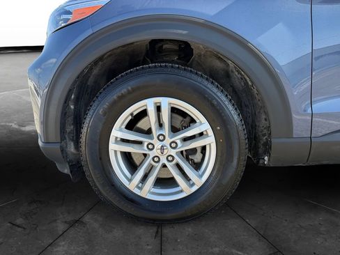 Used 2021 Ford Explorer XLT w/ Class III Trailer Tow Package image 14