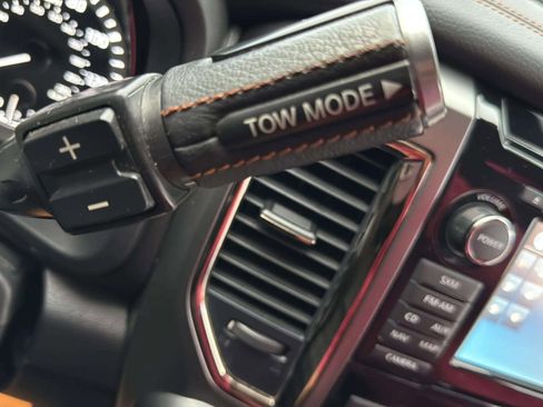 Used 2017 Nissan Titan Platinum Reserve image 25