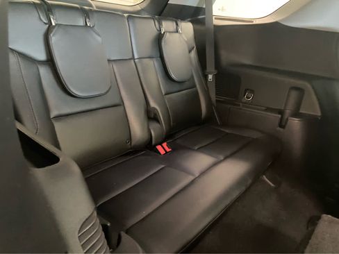 Used 2022 Ford Explorer Limited w/ Equipment Group 301A image 19