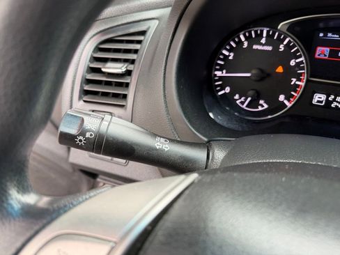 Used 2014 Nissan Altima 2.5 S w/ Display Audio Package FWD image 18