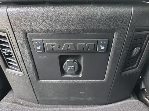 Used 2018 RAM 1500 Laramie AWD/4WD image 18