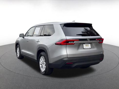 Used 2025 Toyota Grand Highlander XLE image 12