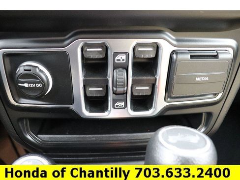 Used 2021 Jeep Wrangler Unlimited Sport S image 17