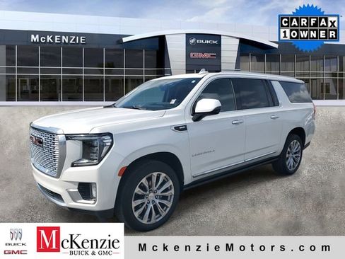 Used 2022 GMC Yukon XL Denali image 2