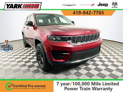 Used 2023 Jeep Grand Cherokee Laredo w/ Luxury Tech Group I