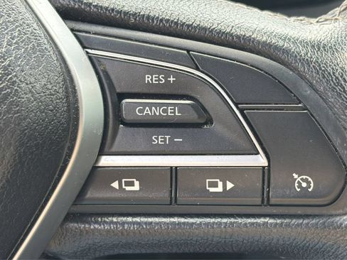 Used 2018 INFINITI Q50 Luxe w/ Essential Package (3.0T Luxe) AWD/4WD image 36