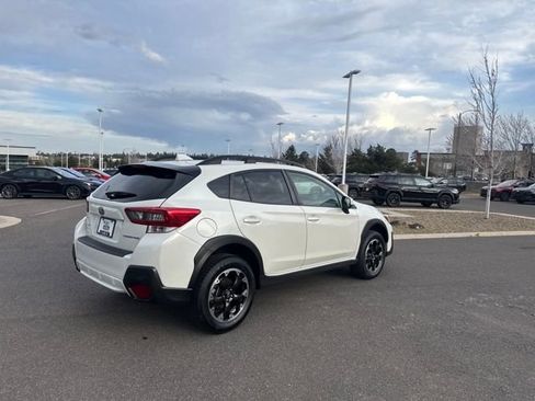 Certified 2023 Subaru Crosstrek 2.0i Premium image 3