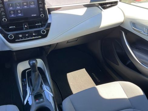 Used 2020 Toyota Corolla SE FWD image 23