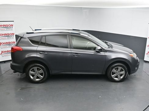 Used 2015 Toyota RAV4 XLE image 32