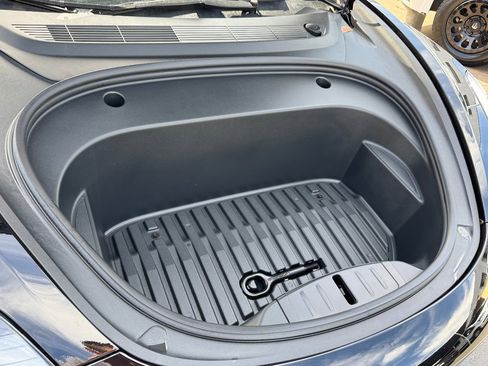 Used 2021 Tesla Model 3 image 10