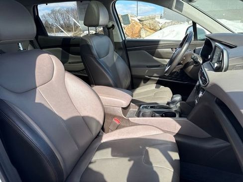 Used 2019 Hyundai Santa Fe Limited w/ Cargo Package image 10